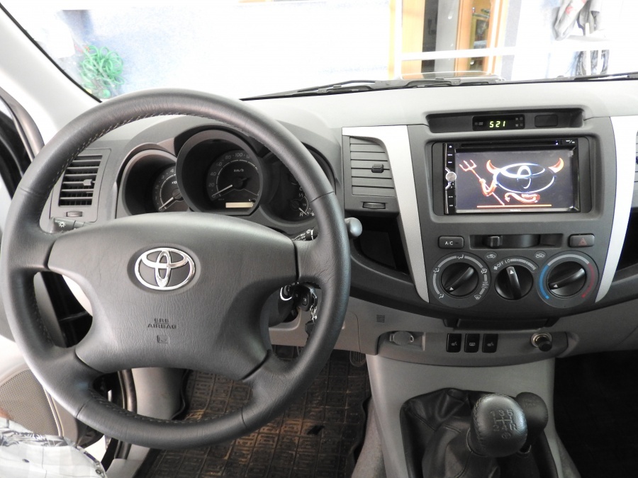 Toyota Hilux.jpeg